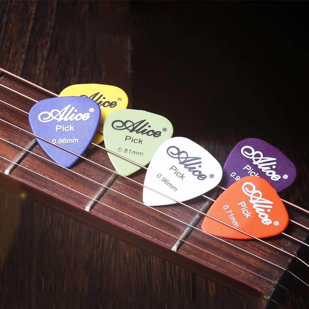 Guitar Picks Holder with 20pcs Guitar Plectrums Bag Case Gift for Guitarist Acoustic Electric Guitar Picks Variety Pack Mixed Thickness Picks 0.58mm 0.71mm 0.81mm 0.96mm 