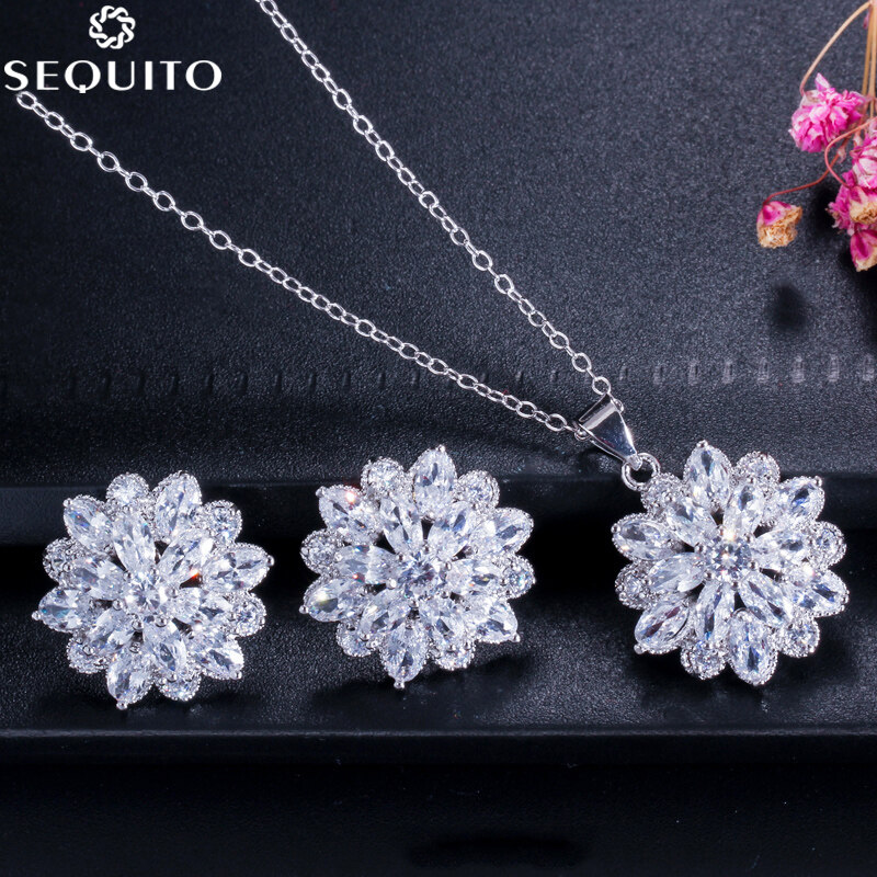 White stone gold hot sale necklace with price