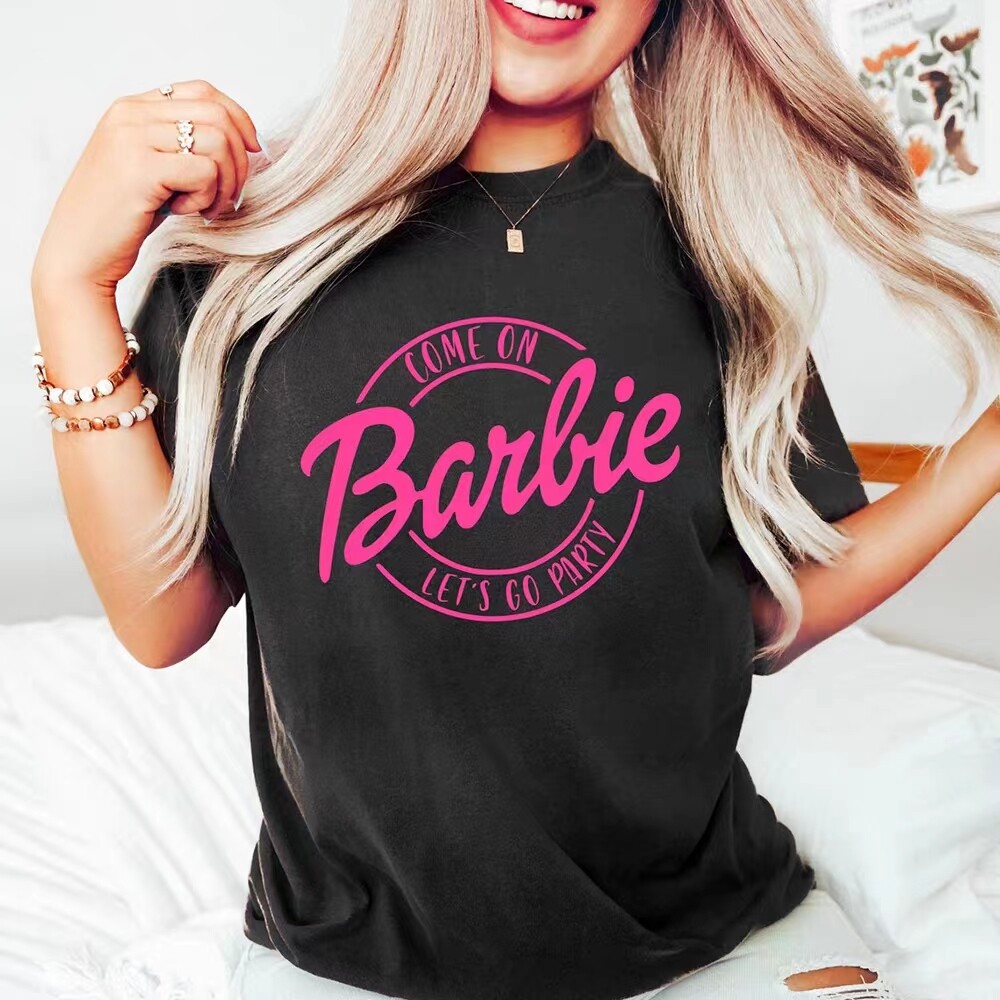 Màu hồng Barbie Áo thun in hình cho nam nữ đen xanh dương đỏ vàng Tees cổ tròn Unisex t Áo sơ mi Tops