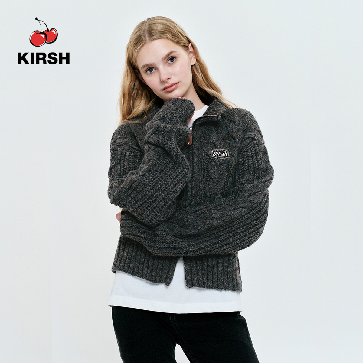 [KIRSH] UNI LOGO WAPPEN CABLE COLLAR KNIT ZIP UP | 23AW WINTER ราคา 2,743 บาท*ส่งฟรี