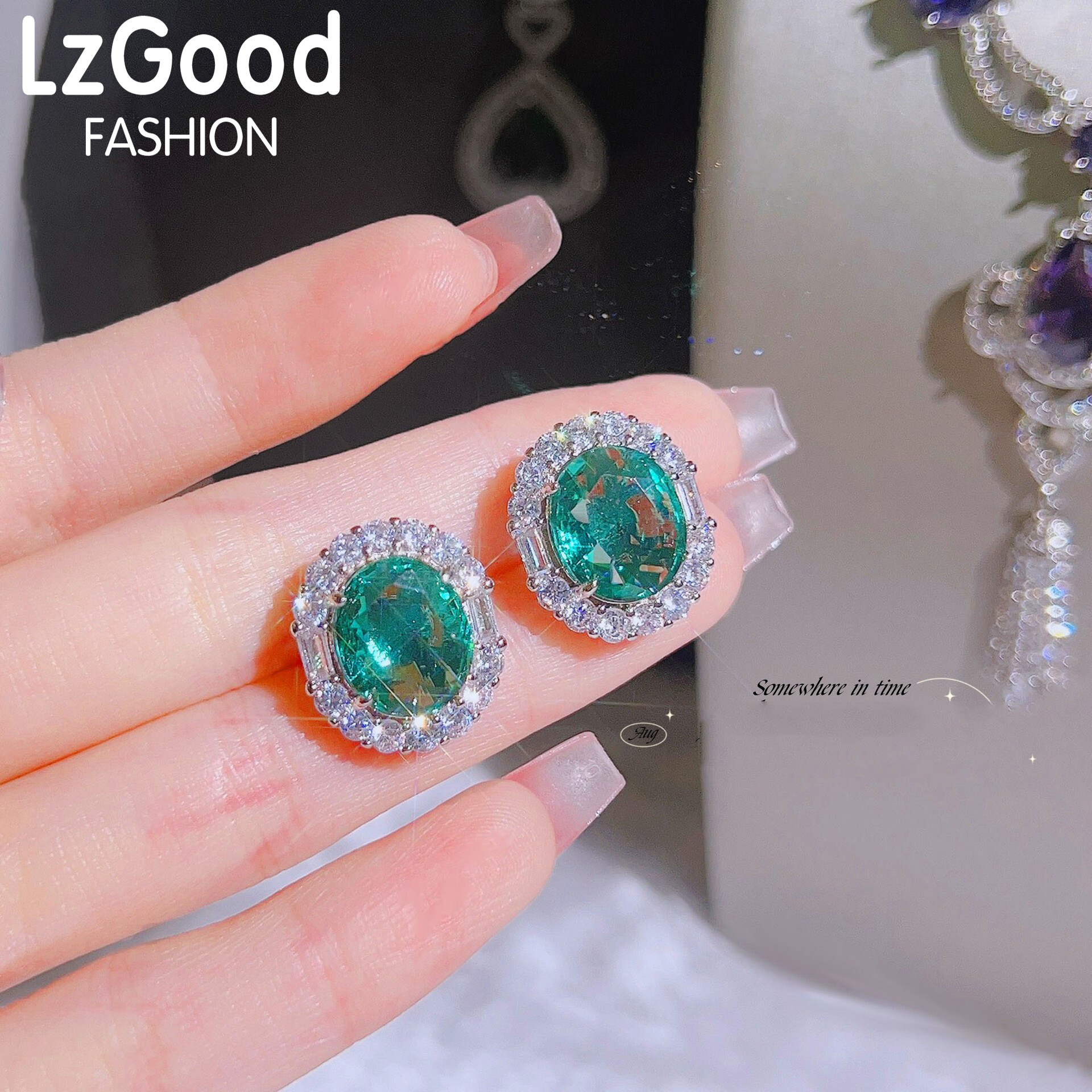 2025 New Chic Lvzuan Stud Earrings All-Match Simple and Light Luxury Oval Big Diamond Earrings ราคา 173 บาท*ส่งฟรี
