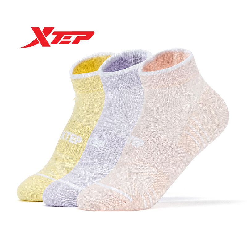 Xtep Women's Socks Summer Fitness Running Breathable Short Tube Sports Socks (Three Pairs) ราคา 411 บาท*ส่งฟรี