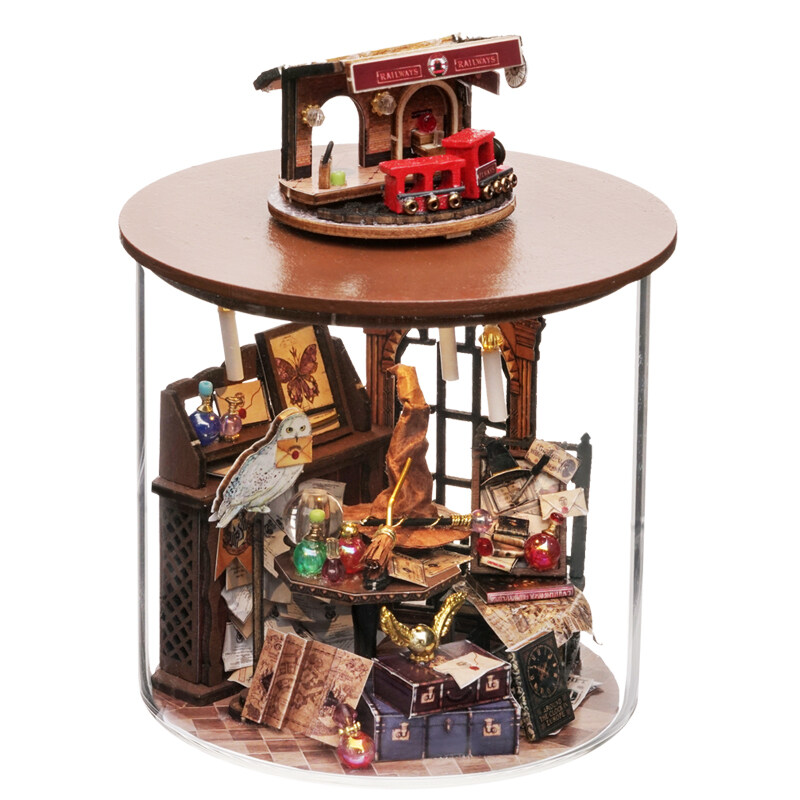 Dollhouse Diy Magic House Miniature Items with Furniture