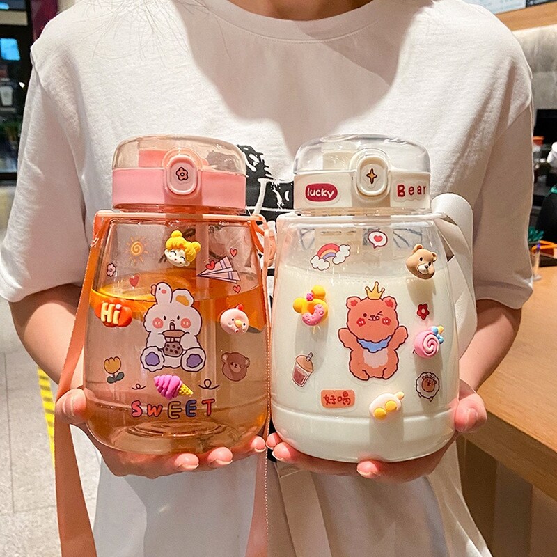 Gambar 1.5L Big Belly Anti Fal Sports Water Bottle with Straw 3D Portable Stickers Shaker Bottle for Female Girls Summer Cute Straw Cup