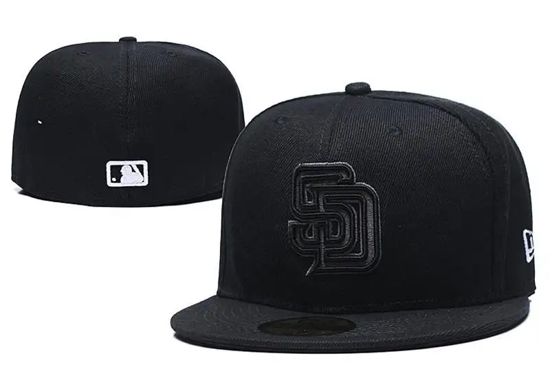 sports fitted caps