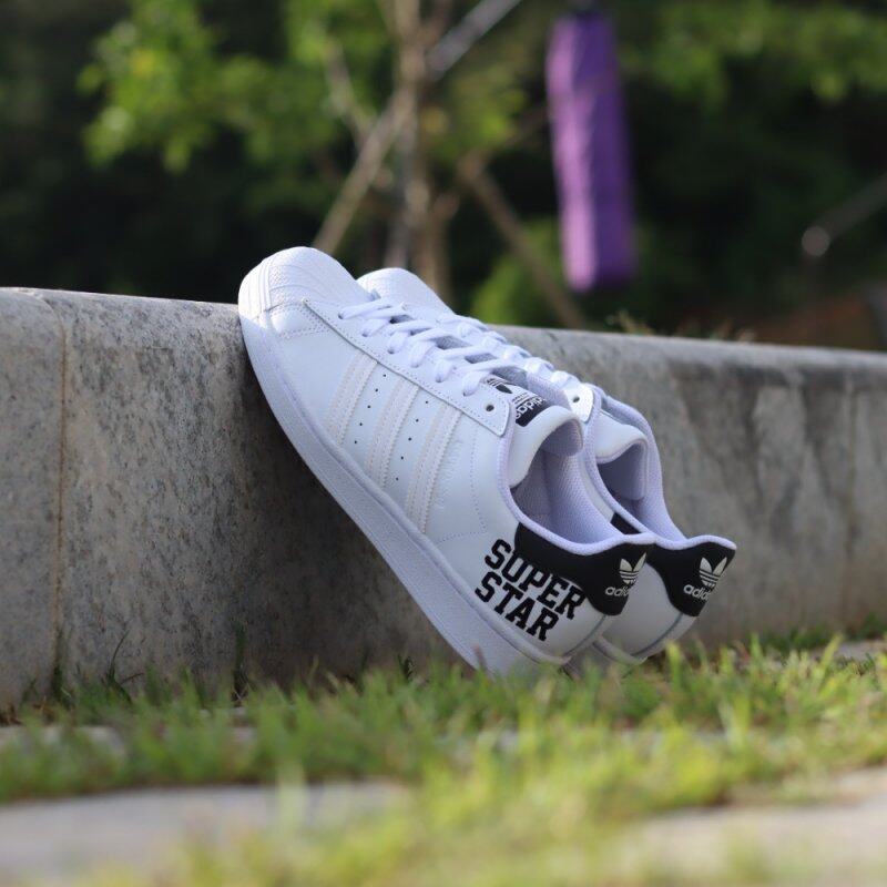 Leed agitatie Oneerlijkheid Adidas Unisex Originals Superstar FV2813 Cloud White / Core Black Shoes (US  Unisex Size) | Lazada Singapore