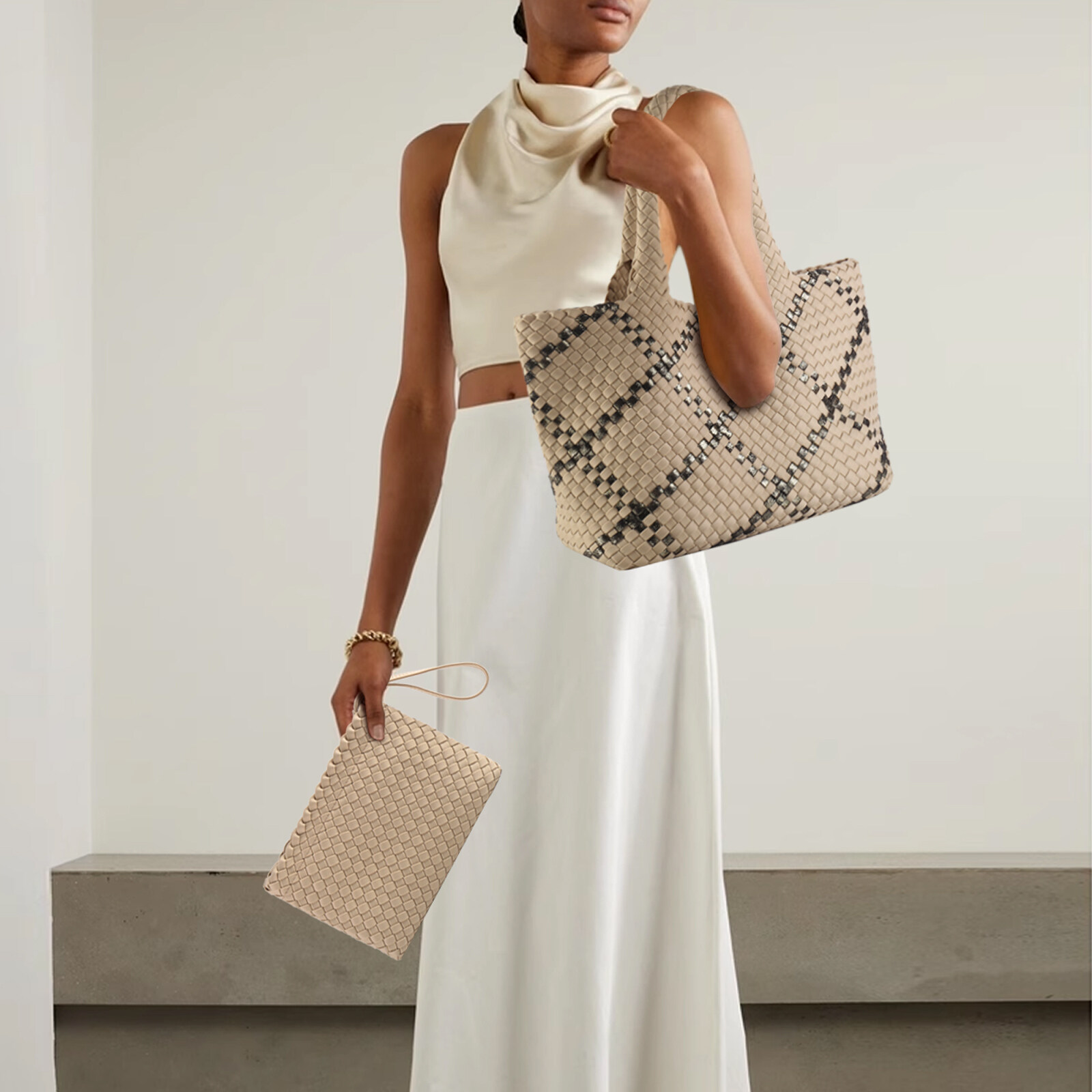 LIKEBAG new leisure diving cloth woven bag soft texture handmade bag large capacity women's handbag shopping travel shoulder bag exquisite female bag zipper small bun mother bag ราคา 1,500 บาท*ส่งฟรี