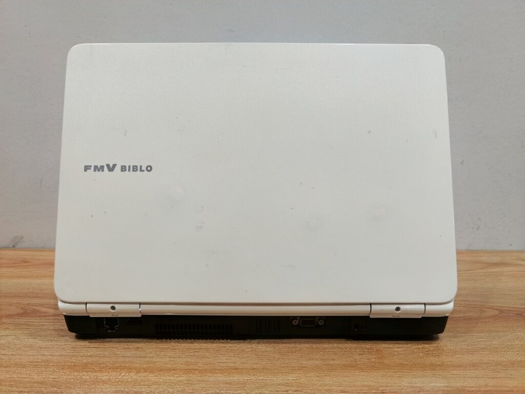 Laptop FUJITSU FMV-BIBLO NF/E50 White LED 15.6inch ( Intel® Core2