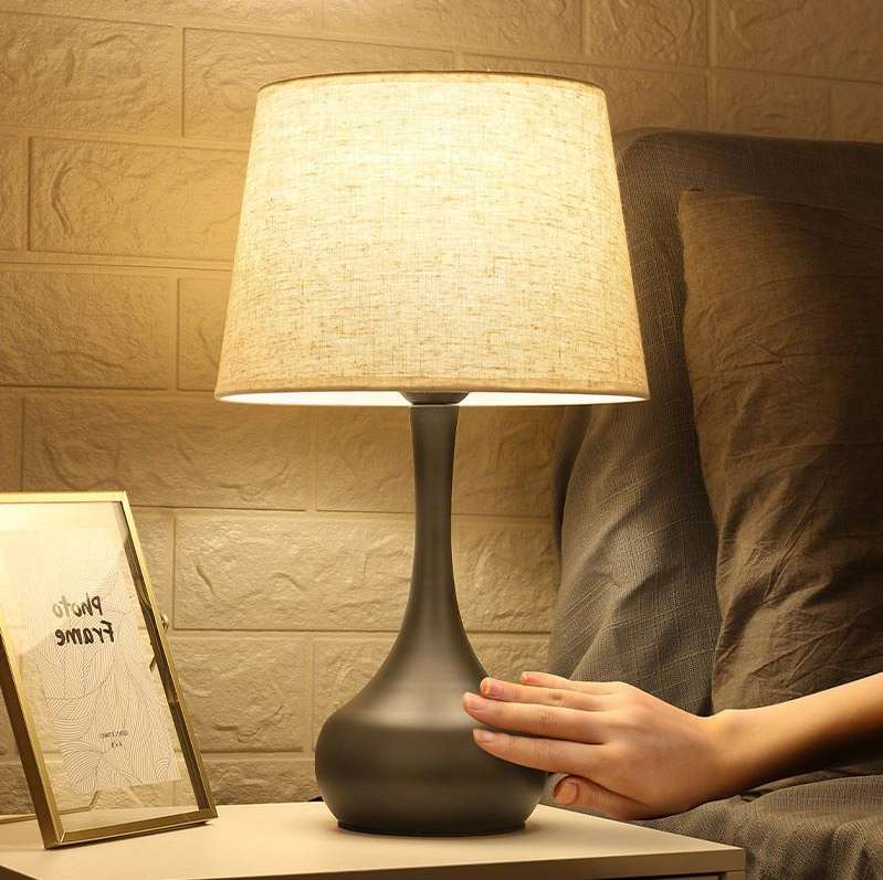 American Household Metal Table Lamp Energy-saving Bedroom Bedside Lamp LED Study Desk Lamp Fixtures Modern Simple Home Living room Decoration -UK Plug