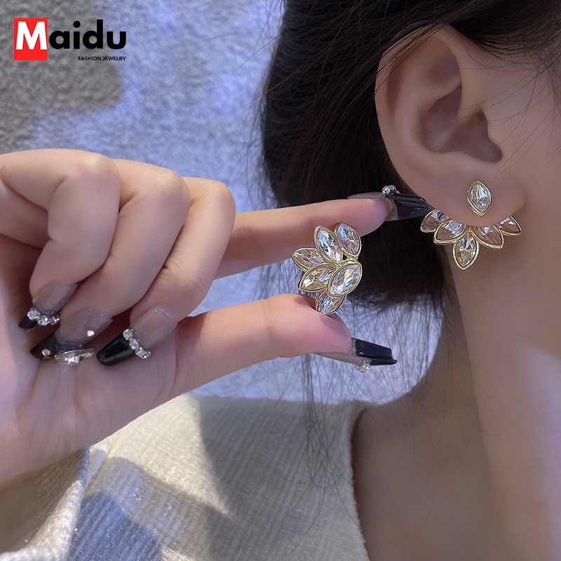 Maidu jewelry bông tai dạng hạt hoa pha lê cho nữ bông tai tua rua hình lá treo phía sau duyên dáng