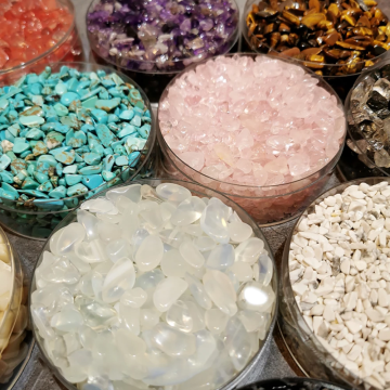 20g Natural Irregular Crystal Rose Quartz Rock Crushed Stone Pyramid Epoxy Resin MoldFillingsEnergy With Quartz Jewelry Making
