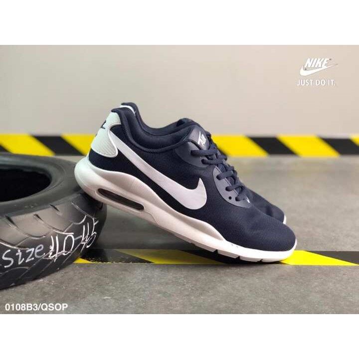 air max oketo on feet