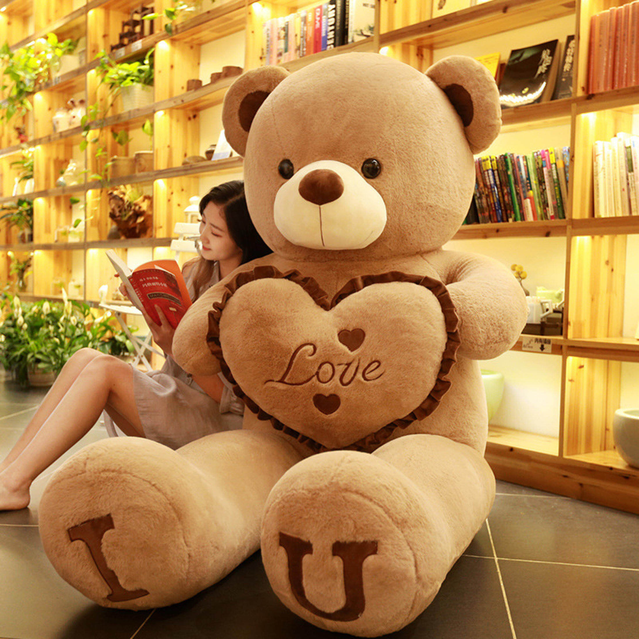 Corazón De Peluche Psd Con Amor Bordado Sobre Fondo Transparente