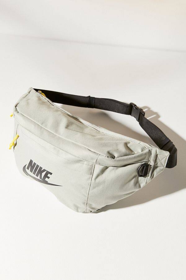 Nike tech clearance hip pack white