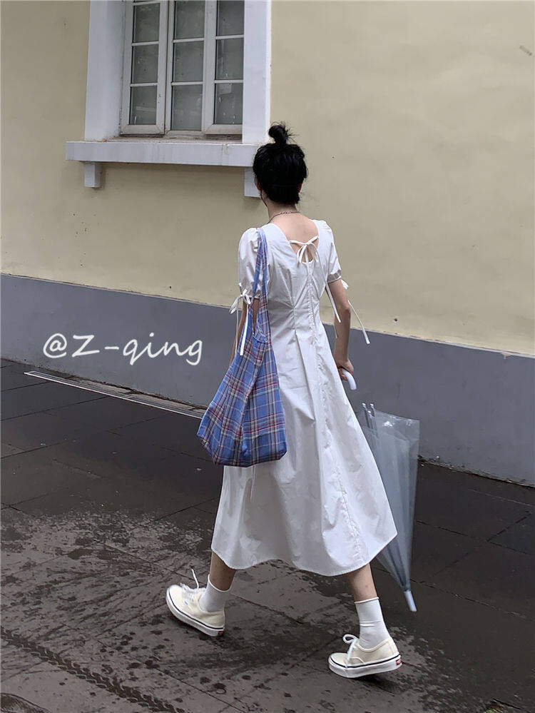 French style square collar puff sleeve dress design niche temperament slim fit gentle first love backless white fairy skirt