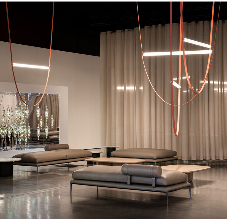 Leather horizontal hanging_02.jpg