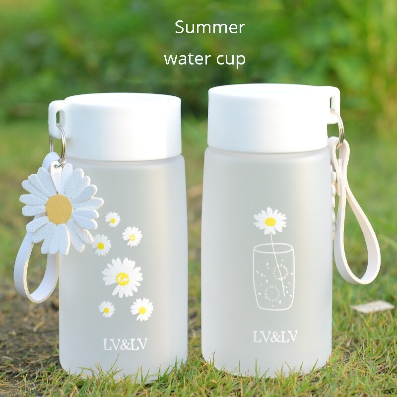Gambar 500ml Daisy Cute Water Bottles BPA Free Plastic Creative Frosted Water Bottle with Rope Portable Drinkware Travel Tea Cup