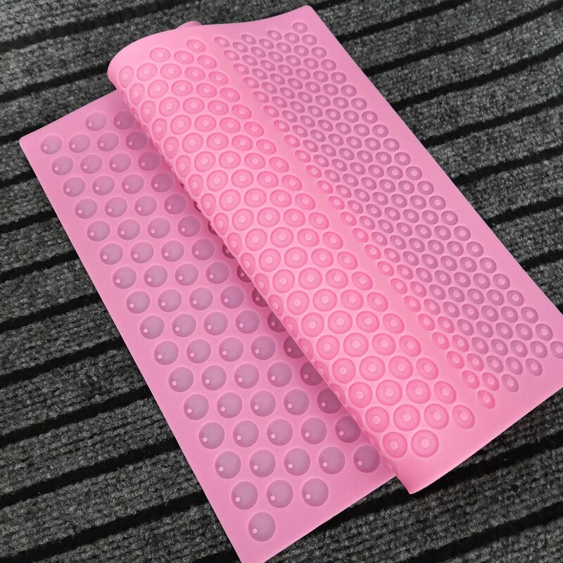 Gambar Round Shape Silicone Mat Fondant Cake Lace Embossed Cake Mold Sugar Lace Mat Cake Decorating Tool Embossing Mold