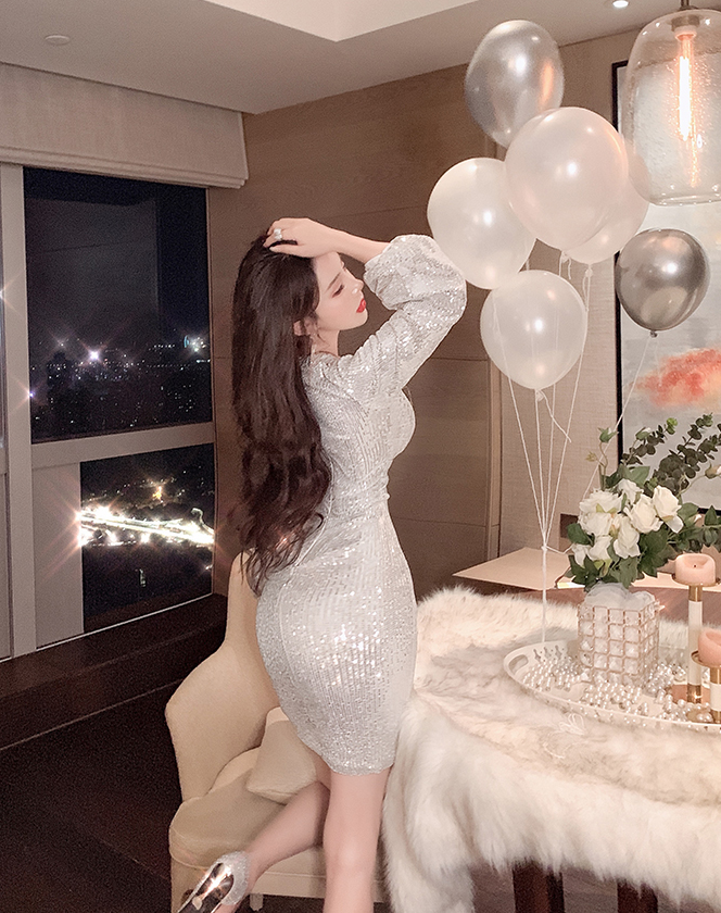 đầm kim sa lấp lánh Phụ nữ Pháp Đầm dự tiệc 2022 New Sequin Dress Slim váy kim sa nữ V Cổ dài Tay áo Váy Nổi tiếng Tính khí Bất thường Ăn mặc
