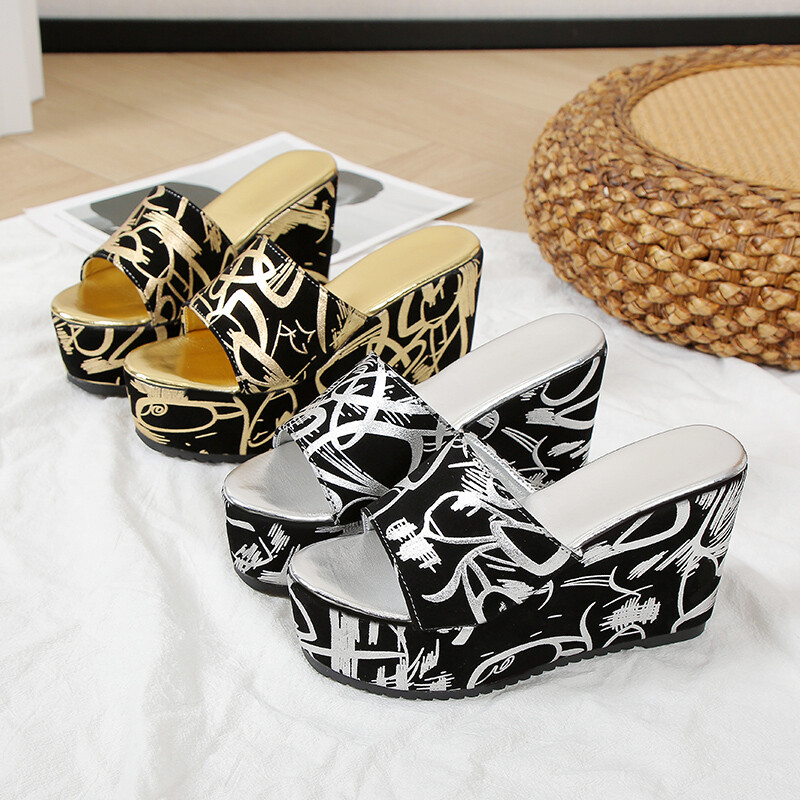 MANXIXI Fashion Women Wedge Heels 10.5 cm Beautiful Pattern Sandals (Size 35-42) ราคา 512 บาท*ส่งฟรี