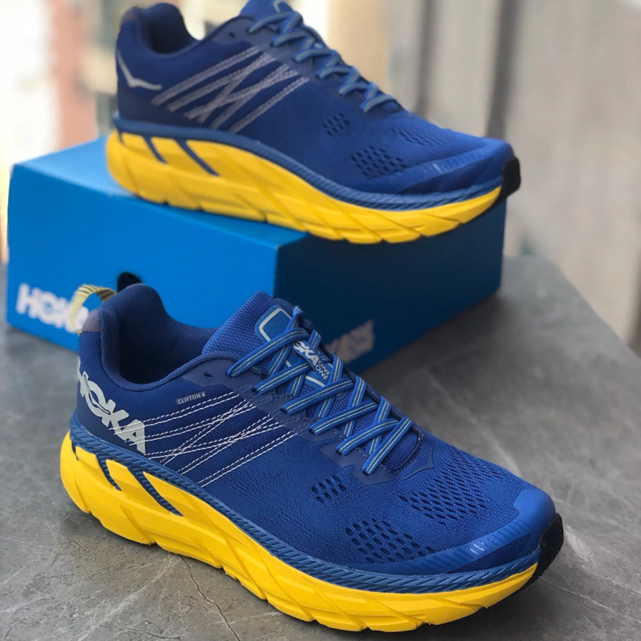 hoka cross country