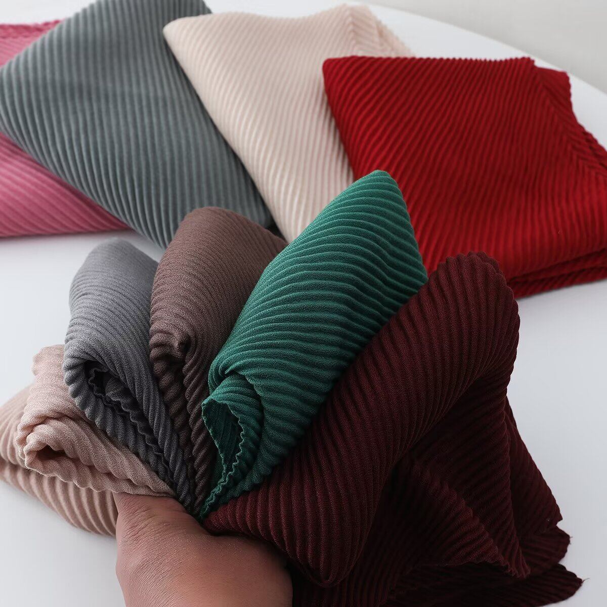Jifang 90x90cm đồng bằng xếp li Crinkle nhăn cotton linen khăn quàng vuông Khăn trùm đầu Pashmina Khăn buộc đầu Raya Khăn trùm đầu hijab hồi giáo bawal nhà máy Bán buôn giá rr16