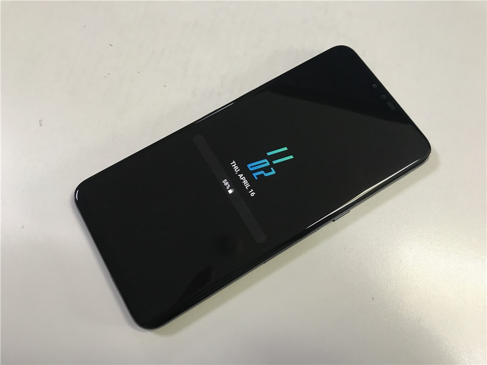 LG V50 ThinQ รุ่น V500N สมาร์ทโฟนหน้าจอ 6.4 นิ้ว RAM 6GB ROM 128GB กล้องหลัง 3 ตัว 16MP รองรับ LTE ซิมเดียว ปลดล็อกด้วยลายนิ้วมือ