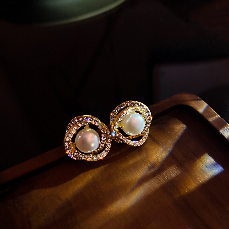 Efenji Elegant Imitation White Pearl Earrings For Women Shiny Hollow Out Geometric Zircon Stud Earrings Girls Party Jewelry