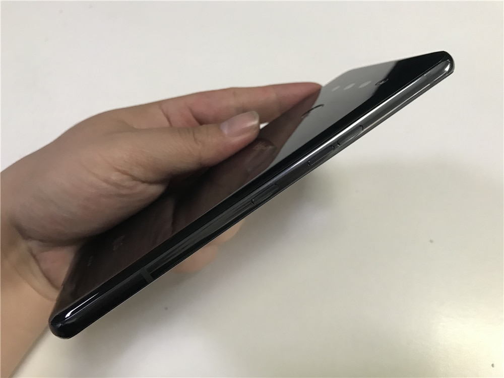 LG V50 ThinQ รุ่น V500N สมาร์ทโฟนหน้าจอ 6.4 นิ้ว RAM 6GB ROM 128GB กล้องหลัง 3 ตัว 16MP รองรับ LTE ซิมเดียว ปลดล็อกด้วยลายนิ้วมือ