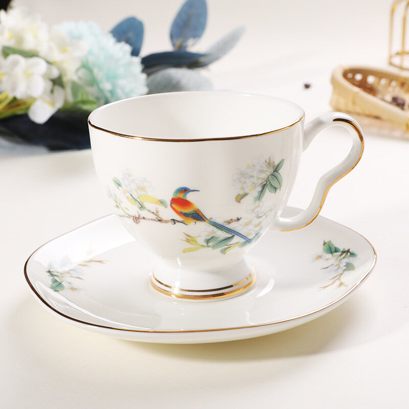 Gambar British Afternoon Tea Coffee Cup and Saucer European Bone China Coffee Cup Creative Gift Set Simple Cafe Cup