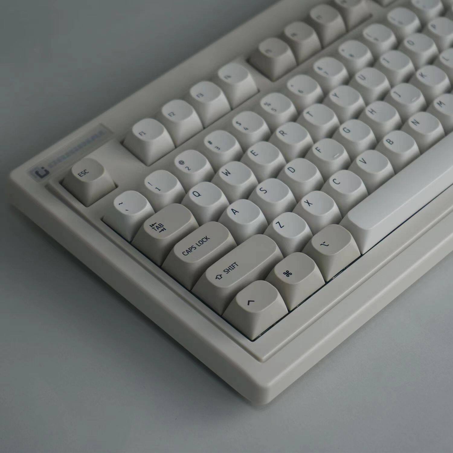 Minimalist retro ma hồ sơ keycap 131 phím pbt thăng hoa cho công tắc cherry mx bàn phím cơ rk61/anne pro 2/gk61