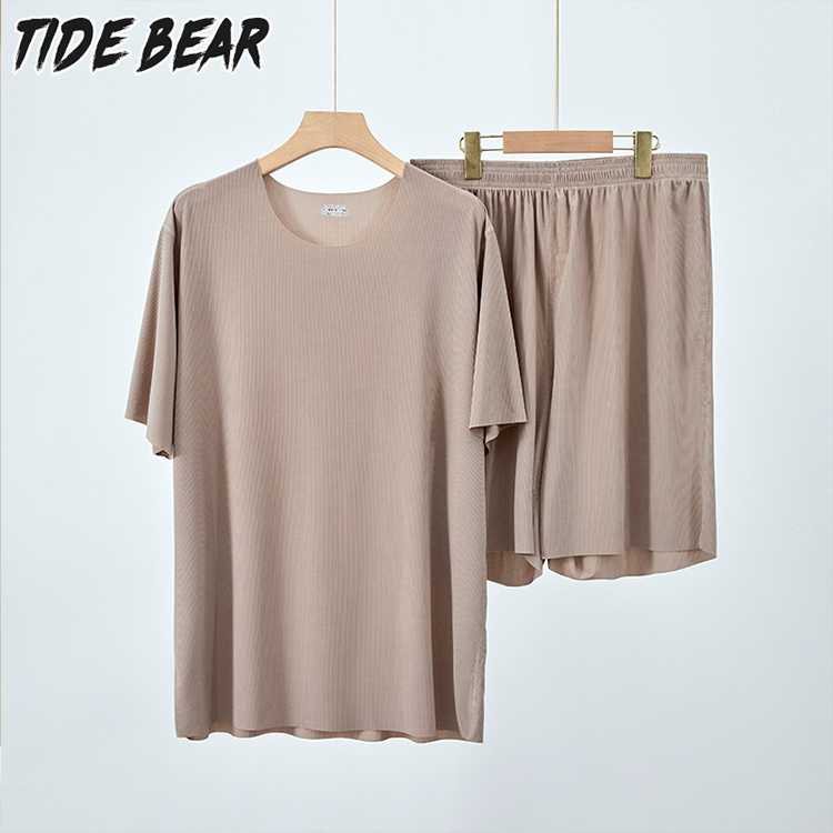  TIDE BEAR Áo thun nam cổ tròn +Quần đùi nam mặc ở nhà Đồ ngủ nam mùa hè thoải mái mặc nhà của nam giới Homewear-Cặp Vợ Chồng Lụa băng nhà mặc mỏng mùa hè chủ đề tay ngắn quần lỏng lẻo kích thước lớn mát đồ ngủ liền mạch 