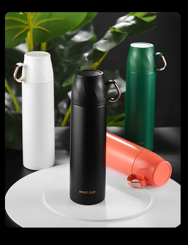 Gambar [In Stock] Convenient to carry thermos hot warm airless bottle high end 304 food grade stainless steel insulation travel hot water cold drink bottle mug mug 500ml touch screen thermos couple gas cylinder