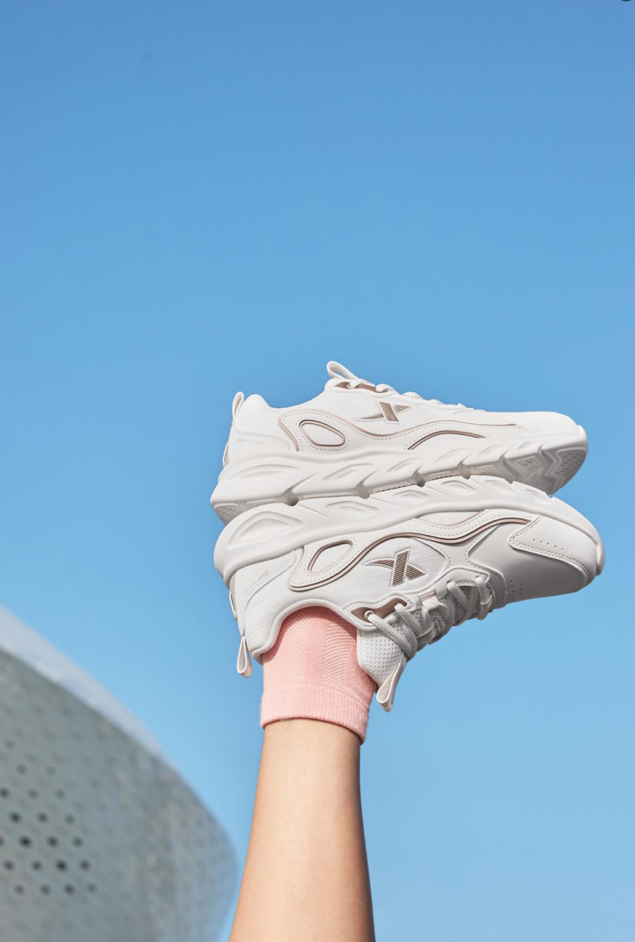 Xtep Giày chạy bộ của phụ nữ thể thao mùa hè mới giày Trọng lượng nhẹ shock-hấp thụ Giày Giày chạy chuyên dụng Giày chạy bộ 87631810118