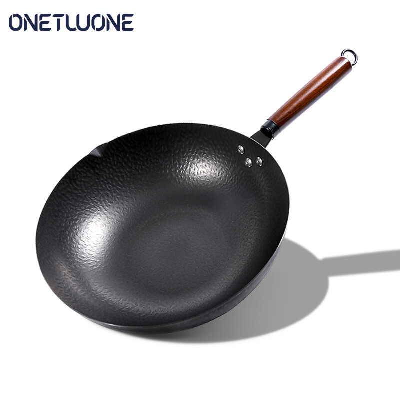 Onetwon 32cm Handmade iron wok Chinese traditional Frying pan Gas and induction Cookware Non-stick Frying pan with wooden handle ราคา 544 บาท*ส่งฟรี