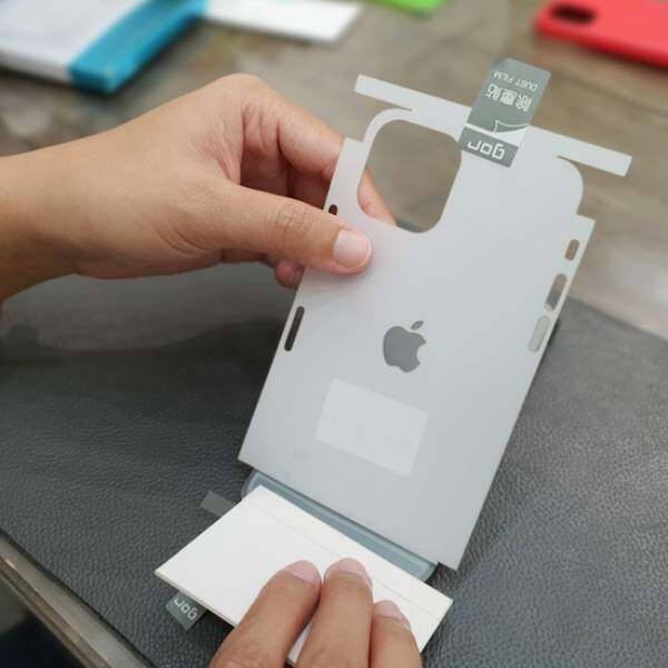 Miếng dán dẻo Nhám PPF Full mặt lưng và viền mỏng 0.1mm cho iPhone 11 - 11 Pro - 11 Pro Max hiệu HOTCASE