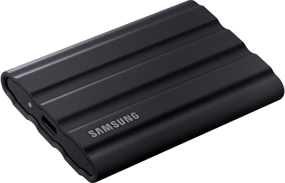 Samsung Portable SSD T7 Shield, USB 3.2 Gen.2, 1050MB/s Read, 1000MB/s Write, Robust External Hard Drive Outdoor for Mac, PC and Smartphone, MU-PE1T0S/EU