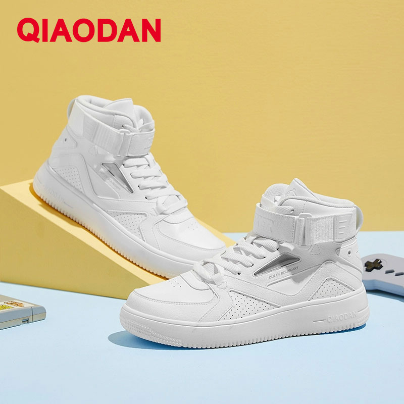 Qiaodan Men's Sneakers Casual Comfortable Sports Sneaker XM35210518W ราคา 1,394 บาท*ส่งฟรี
