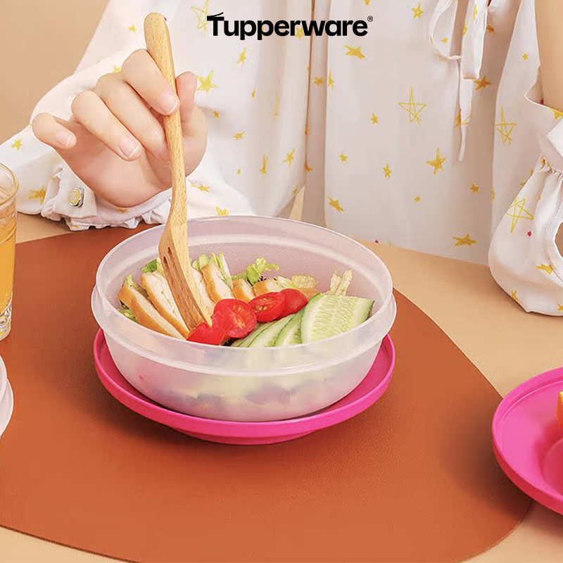 Nut Shell Tupperware 5b43cac18b19d549270373453e5e7daa.jpg