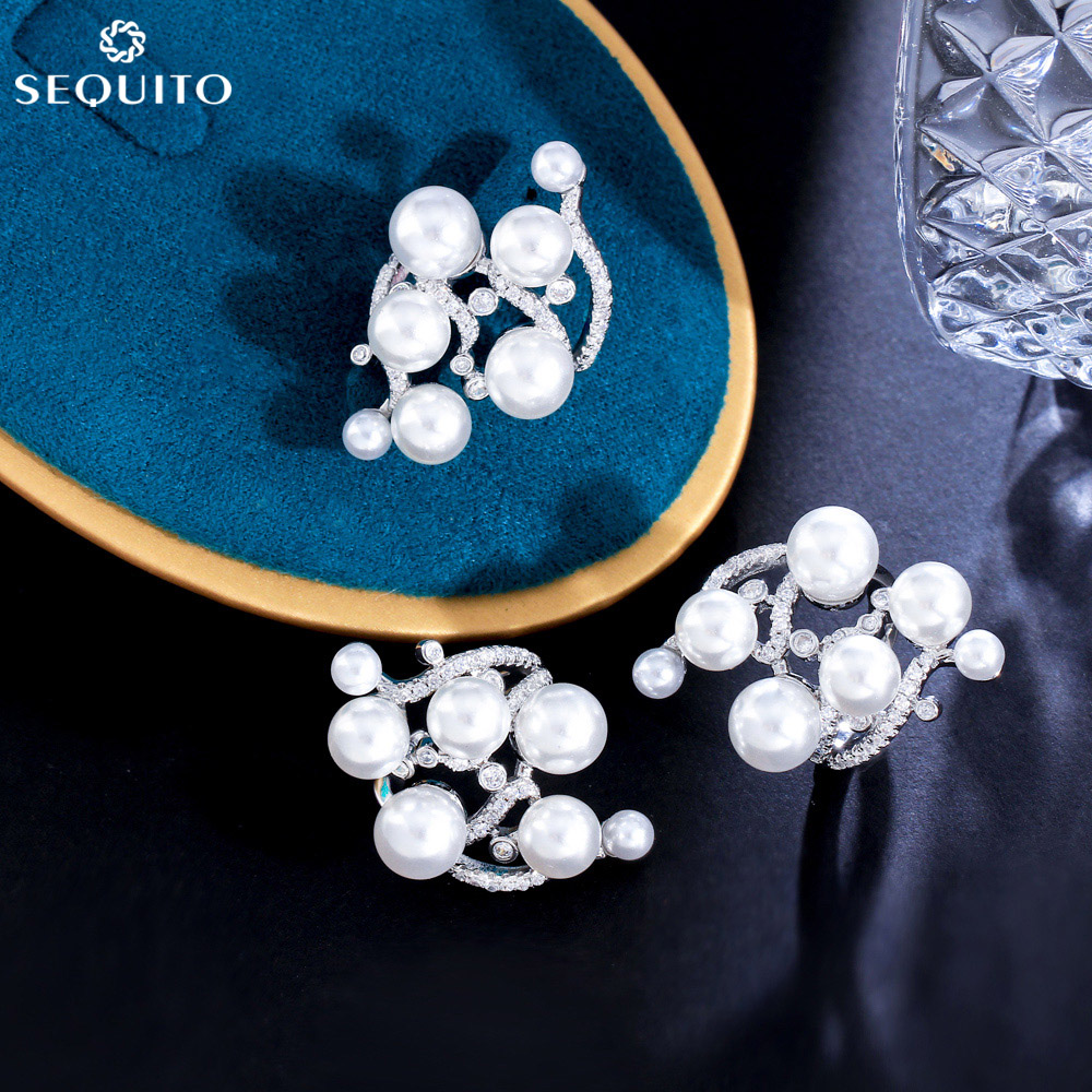 SEQUITO Delicate Paved Shiny AAA Cubic Zirconia Crystal with Pearls Open Cuff Ring Designer Woman Silver Color Adjustable Finger Jewelry for Dinner Party Prom SR115 ราคา 291 บาท*ส่งฟรี