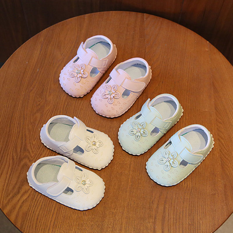 Giày Trẻ Em Mới 0-1-2 Tuổi Giày Đi Bộ Cho Bé Gái Giày Trẻ Tập Đi Đế Mềm Thời Trang Cho Trẻ Sơ Sinh