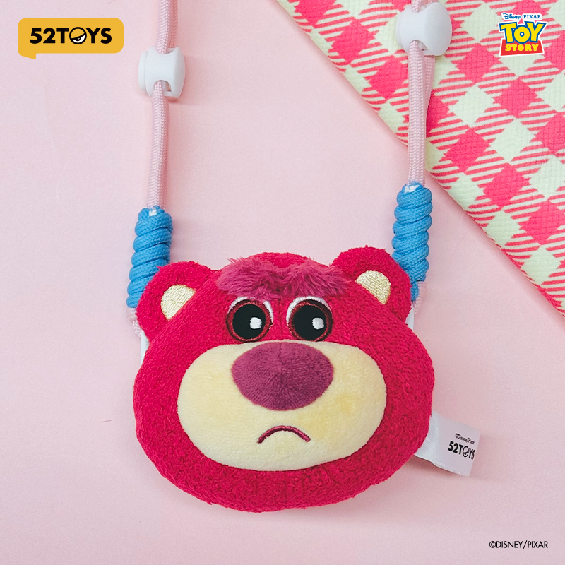 52TOYS Disney Lotso IT'S ME Series-Lotso Plush Phone Strap ราคา 539 บาท*ส่งฟรี