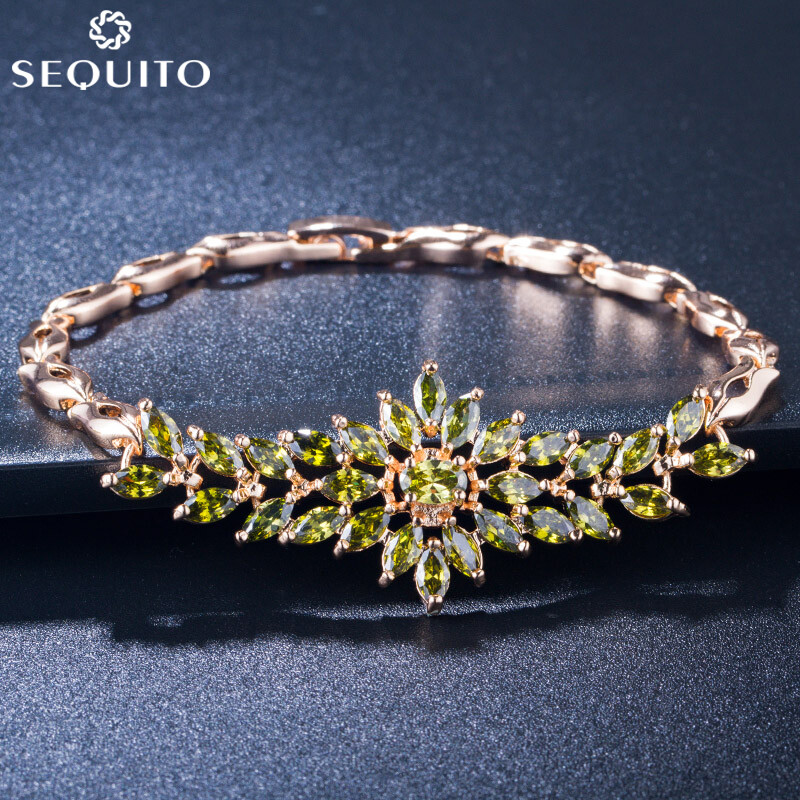SEQUITO Gorgeous Leaf Shaped Olive Green Cubic Zirconia Setting Indian 916 Gold Plated Flower Charm Bridal Chain Bracelet for Women Wedding Party B165 ราคา 294 บาท*ส่งฟรี