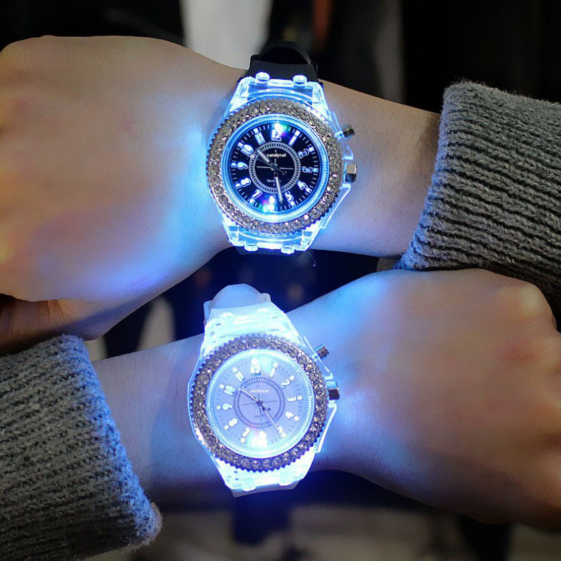 MSTIANQ Popular Night Light Diamond Watch Water Proof LED Flash Couple