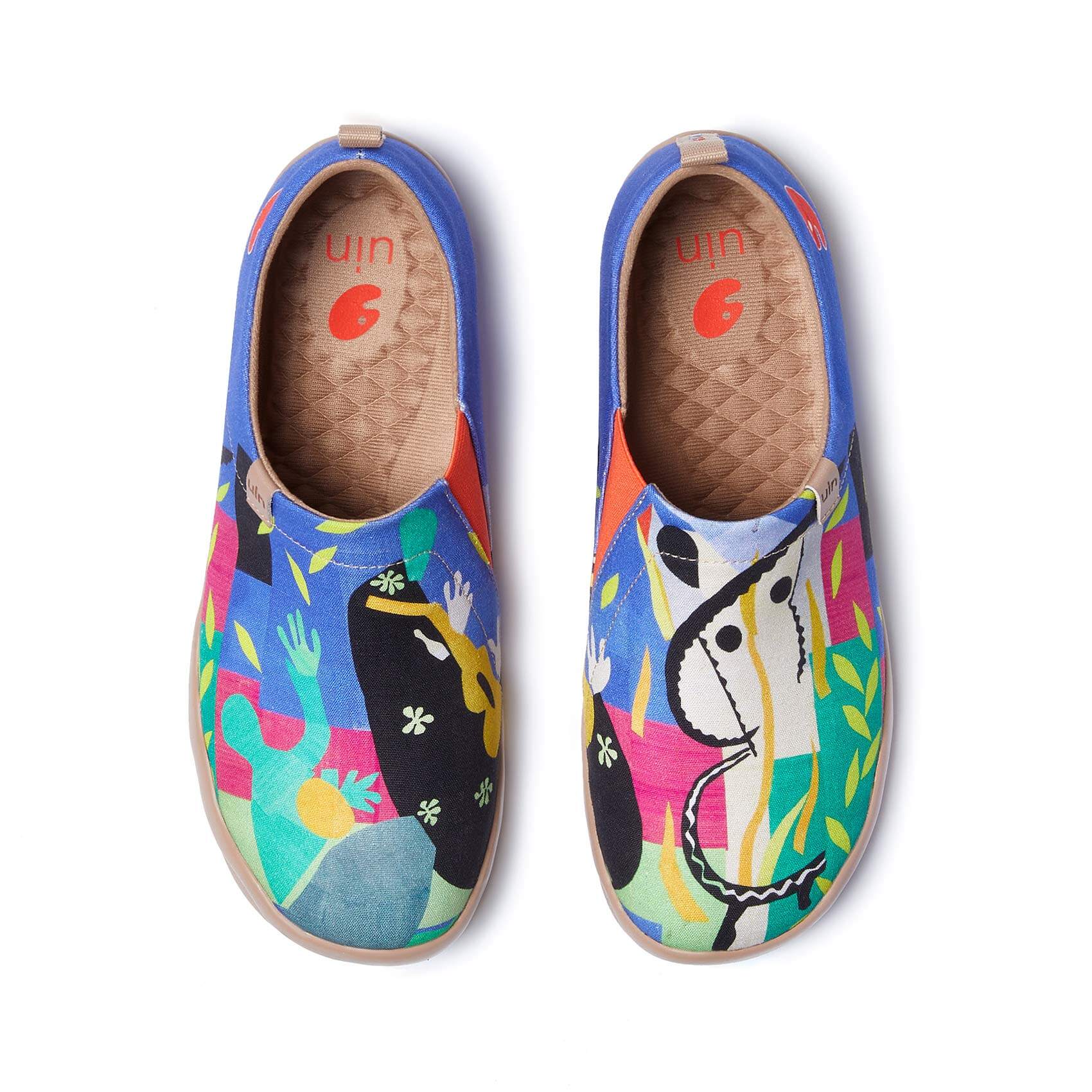 UIN Art Master Women's Art Travel Shoes Slip On Loafers Comfort Lightweight Fashion Sneaker ราคา 4,750 บาท*ส่งฟรี