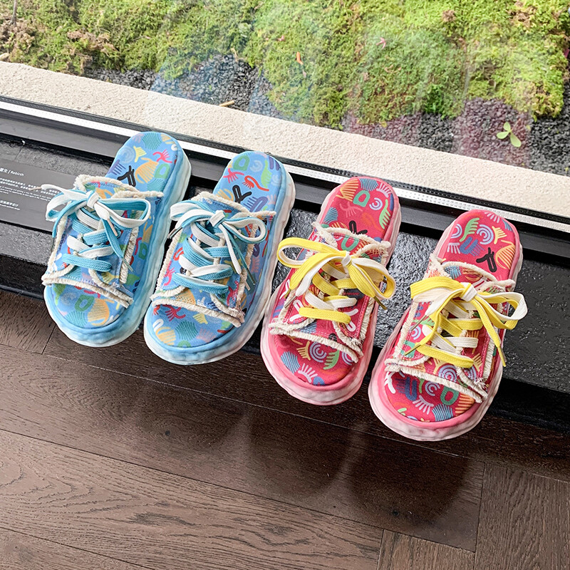 MANXIXI Women Fashion 4.5 cm Wedge Heels Beautiful Pattern Sandals (Size 35-42) ราคา 588 บาท*ส่งฟรี