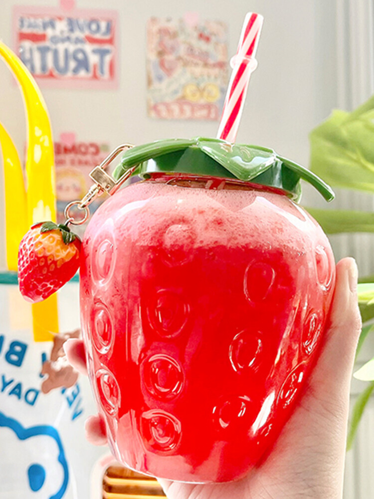 17 Oz Strawberry Shaped Kawaii Cup with Straw for Boba Tea, PP