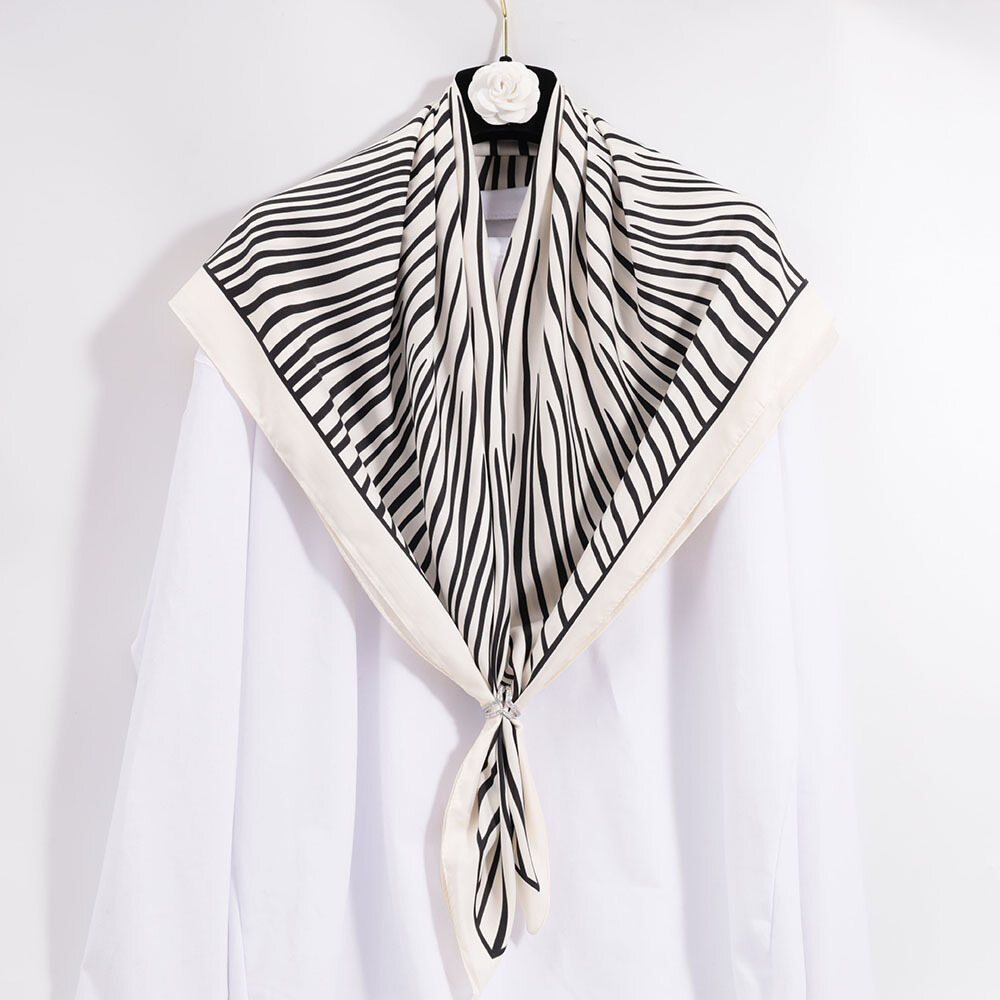 Khăn Bandana Vuông 90X90 In Chữ Vải Chéo Chất Lượng Tốt Thời Trang Khăn Trùm Đầu Hồi Giáo Khăn Choàng WJ1007-47