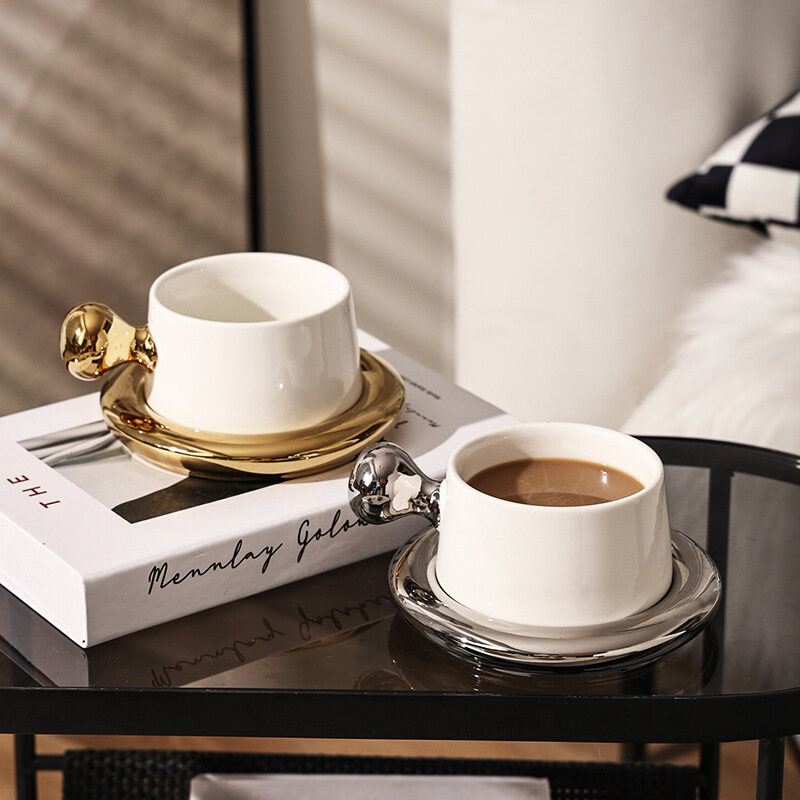 Gambar Creative Face Value Cup Design Ceramic Mug with Lid Set Spot Couple Gift