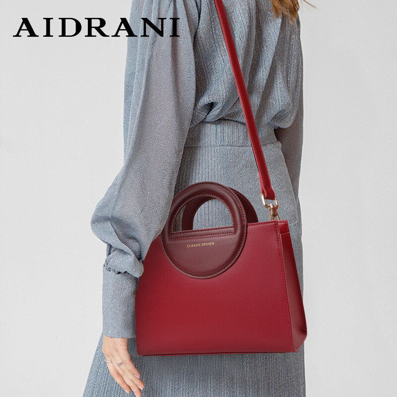 Aidrani New Women's Red Wedding Bag High Quality Cowhide Fashion Versatile Shoulder Bag ราคา 1,290 บาท*ส่งฟรี